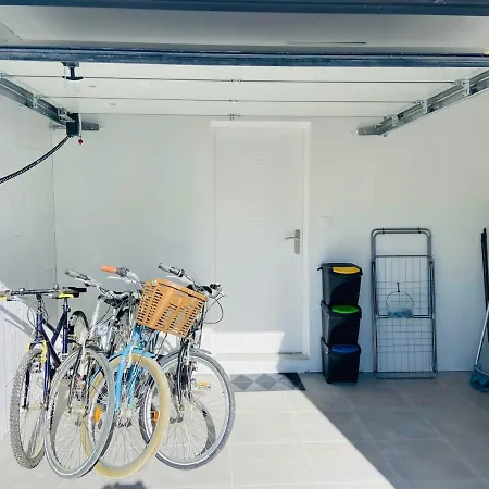 Le Temps D'une Ile - & Velos Inclus *